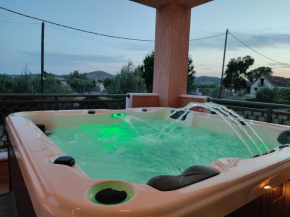 Sunny spacious maisonnette with jacuzzi